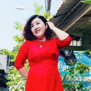 Meet your Posher, Huong